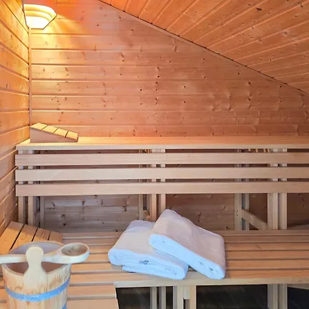 Friede-marie, Penthouse Lenea Und Sophie Sassnitz